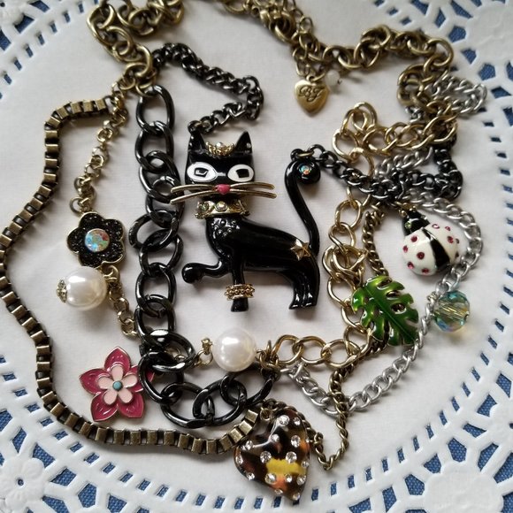 Betsey johnson cat necklace sales